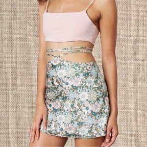 NWT cotton candy la Floral mini skirt